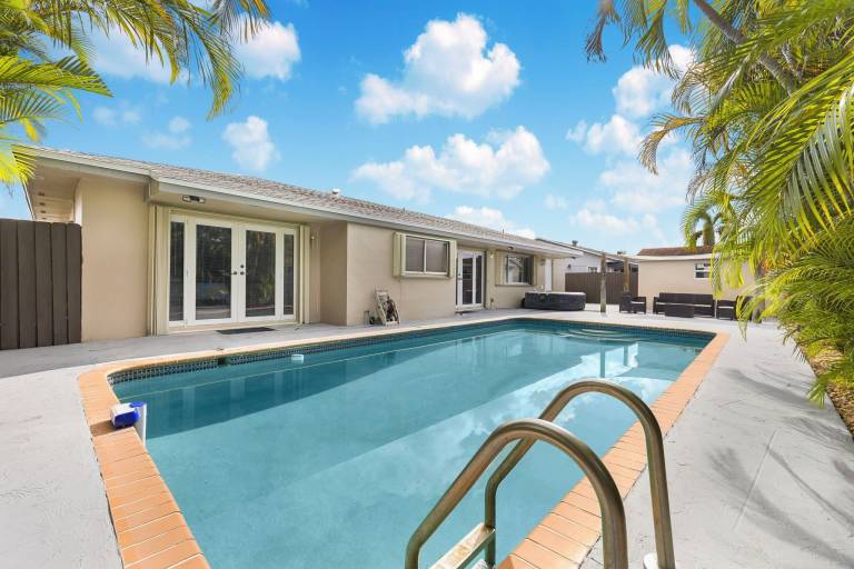 House  Hialeah Gardens