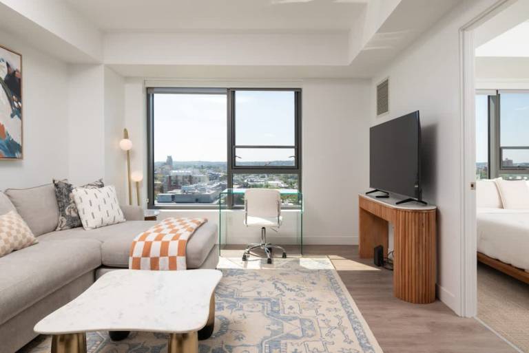 Rental apartment with 1 room for 5 persons in Somerville, MA