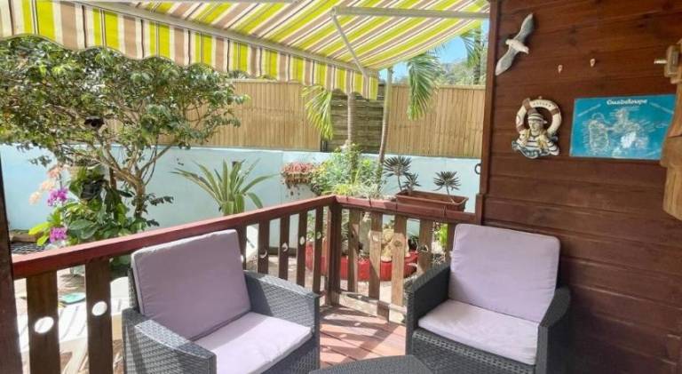 House with pool, patio & garden — photo 4