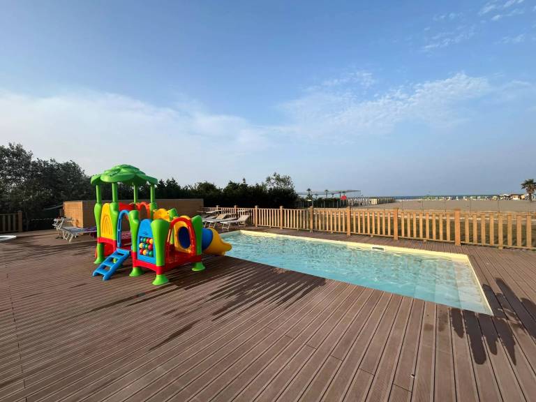 Camping Grande Italia - Mobile home Premium 3 bdr. 6 pers. Covered Decking A/C — photo 5