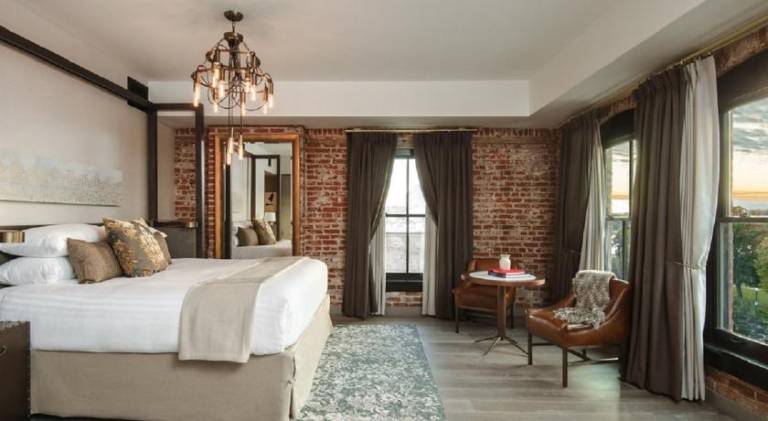 The Charmant Hotel — photo 2