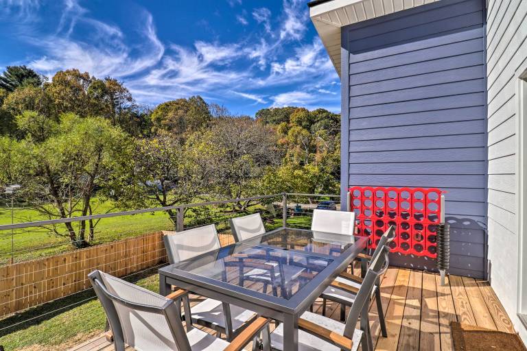 Hot Tub & Fire Pit: Chic Asheville Oasis — photo 4