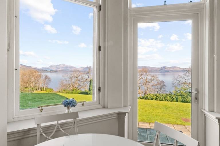 Cottage  Luss