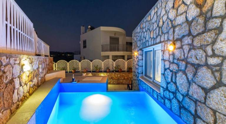 Fully equipped beautiful house with garden, terrace & private pool | Suitable for remote work | Pet-friendly — photo 3