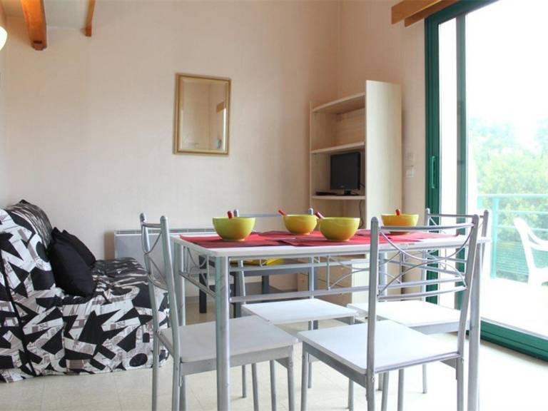 Studio/Mezzanine La Rochelle - 4 People, Balcony, Parking — photo 2