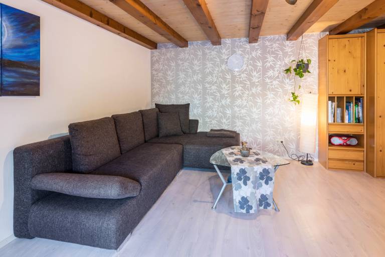 Holiday apartment with patio & yard | Garden view — photo 4