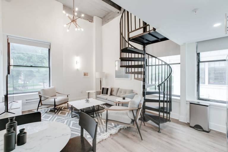 Apartment Center City East
