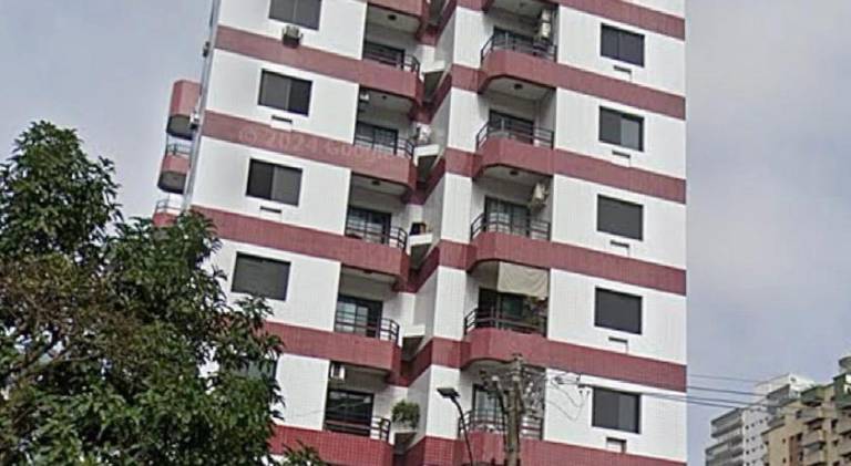 Apartment with 2 rooms for 6 persons in Praia Grande