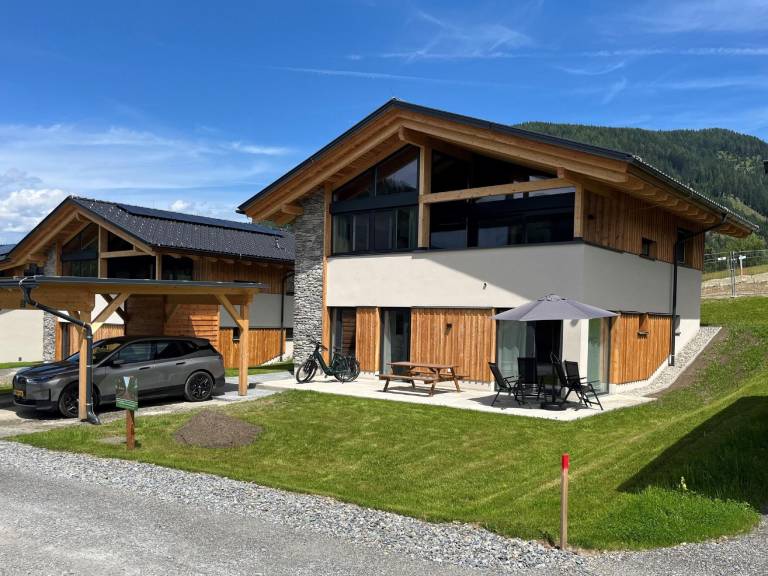 Schönes Ski in Ski out Chalet mit Familienzimmer