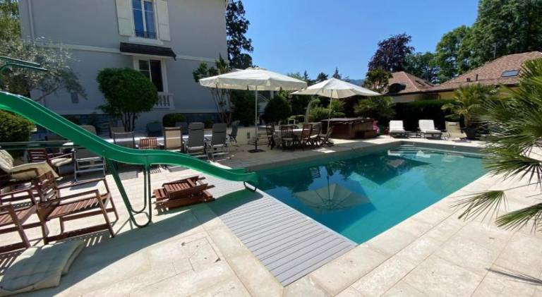 Holiday apartment with pool & jacuzzi — photo 3