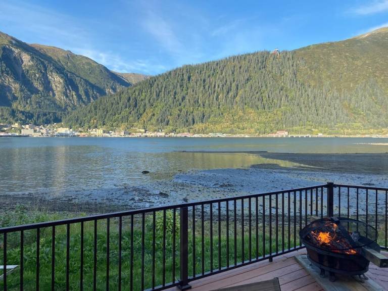 House  West Juneau