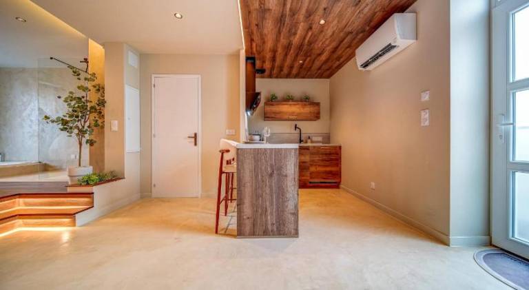 Rental apartment with hot tub, yard & terrace | Pets are welcome — photo 3