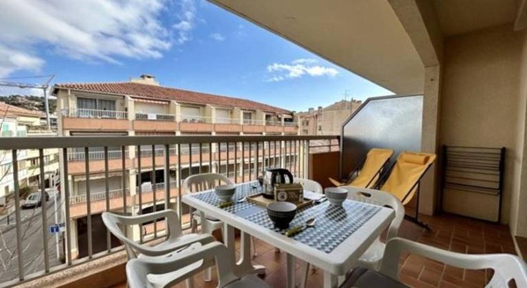 Nice rental apartment with terrace | Next to the beach | Dogs allowed in Sainte-Maxime