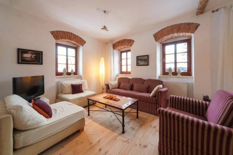 Mit Garten Grill und Terrasse