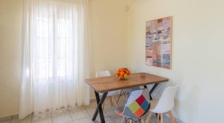 Vacation home with grill, terrace & garden — photo 4