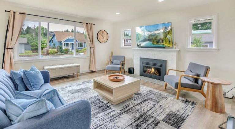 House with 2 rooms for 7 persons in Tacoma, WA