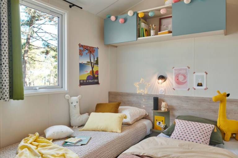 Family-friendly pleasant caravan with patio, grill & pool | Golf view | Pets are welcome — photo 5