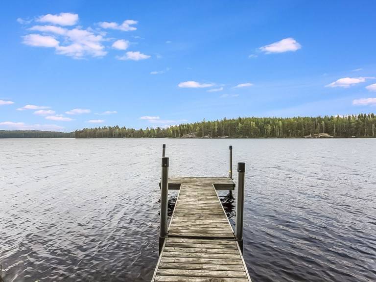 Vacation home with sauna & patio | Nature view — photo 3