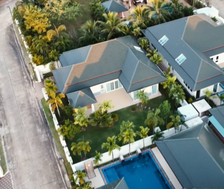 Villa with garden, terrace & private pool | Good for workation — photo 3