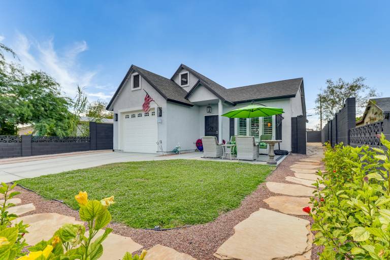 6 Mi to Dtwn Tempe Dog Friendly Retreat w Yard