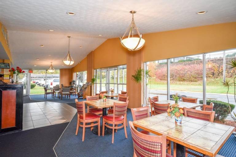 Monticello Inn- Framingham/ Boston — photo 3