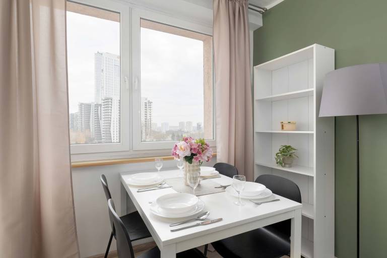 Comfortable 1-Bedroom Apartment with Balcony in Katowice by Noclegi Renters — photo 4