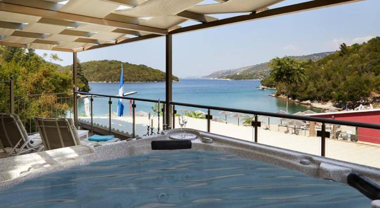 Karvouno Beach Luxury Villas — photo 3