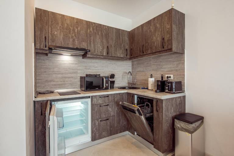 Rental apartment with jacuzzi, sauna & pool | Water view — photo 3