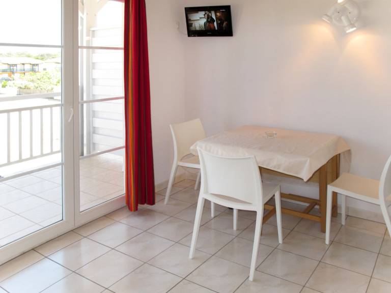 Pleasant holiday apartment with yard, pool & terrace | Close to the beach | Dogs allowed — photo 4