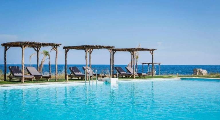 Child-friendly ample villa with yard, BBQ & patio | Pets are welcome in Kefalonia