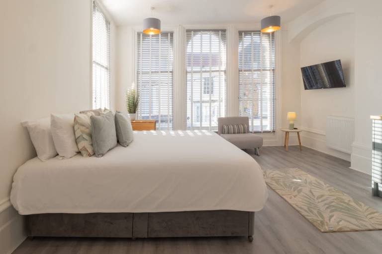 Host Stay Harbour Rest