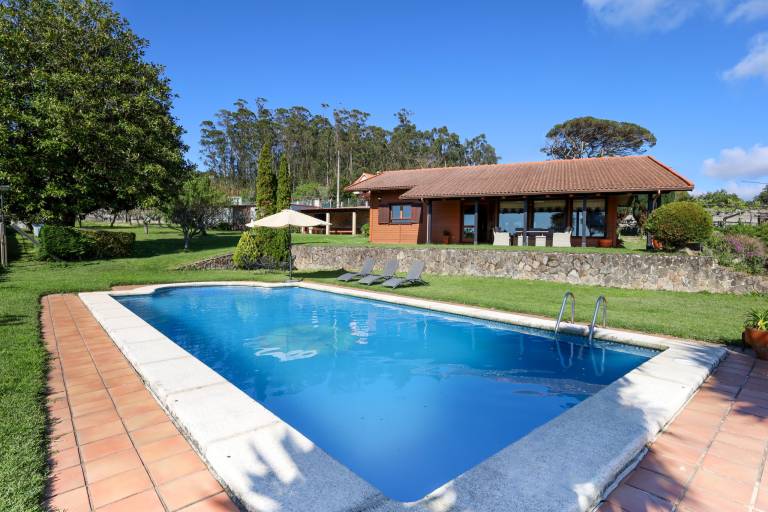 Villa  Vilaboa
