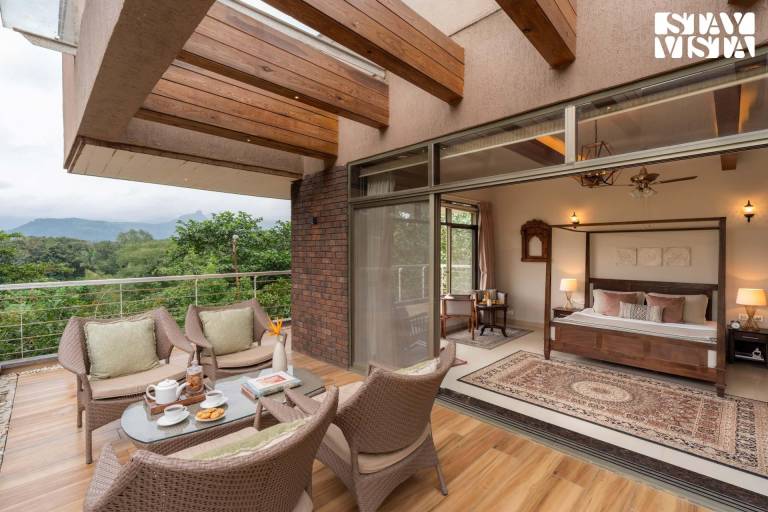 Villa with jacuzzi, pool & garden — photo 2