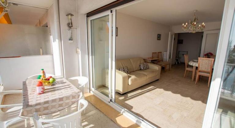 Rental apartment with patio & garden — photo 2