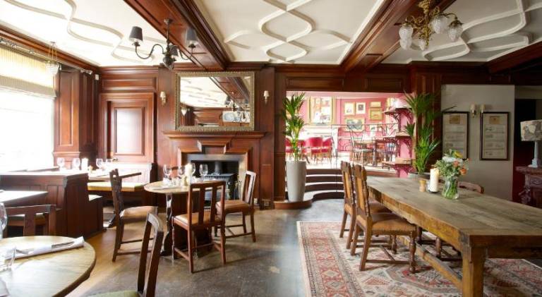 The Crown Hotel — photo 5