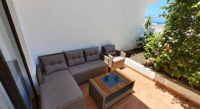 Apartment with terrace — photo 3
