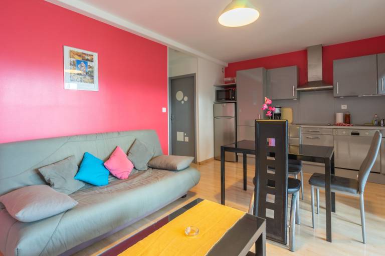 Apartment 'Le Clos Du Champ De L'Amour - Rochefort' with Private Pool, Wi-Fi & AC — photo 5