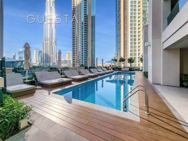 Apartment with garden, terrace & pool | Next to Burj Khalifa | Pet-friendly — photo 2
