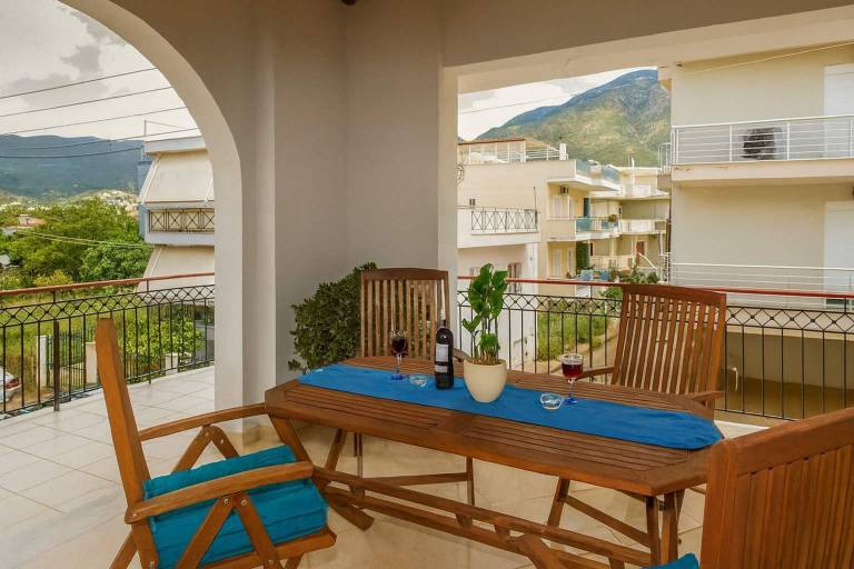 Thano s stylish flat just 150m to the beach — photo 2