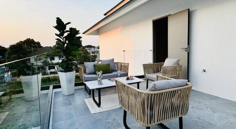 Chiang Mai City Center Luxury Pool Villa 4 Bedrooms 5 Bathrooms, Close to Chang Klan Road Business D — photo 3