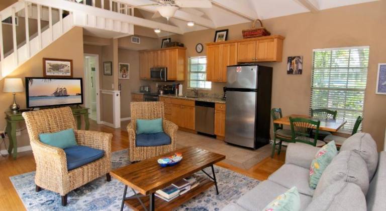 House with pool | Near Southernmost Point | Next to the beach | Dogs allowed — photo 4