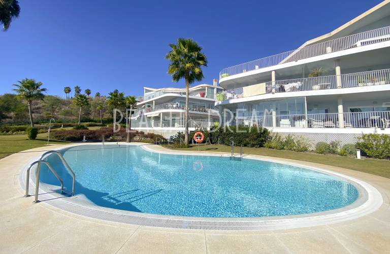 Luxury apartment in Reserva del Higuerón