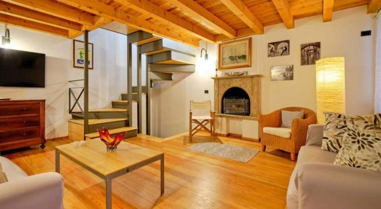 Rental apartment with 2 rooms for 5 persons — photo 2