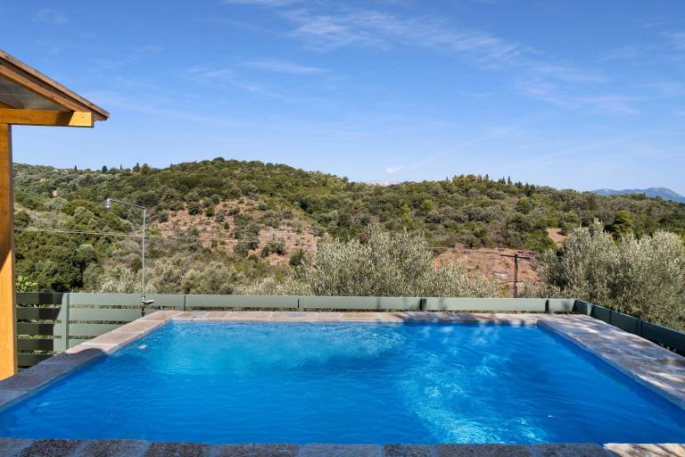 Villa "Amaryllis" with Sea View, 2 Private Terraces & Wi-Fi — photo 3