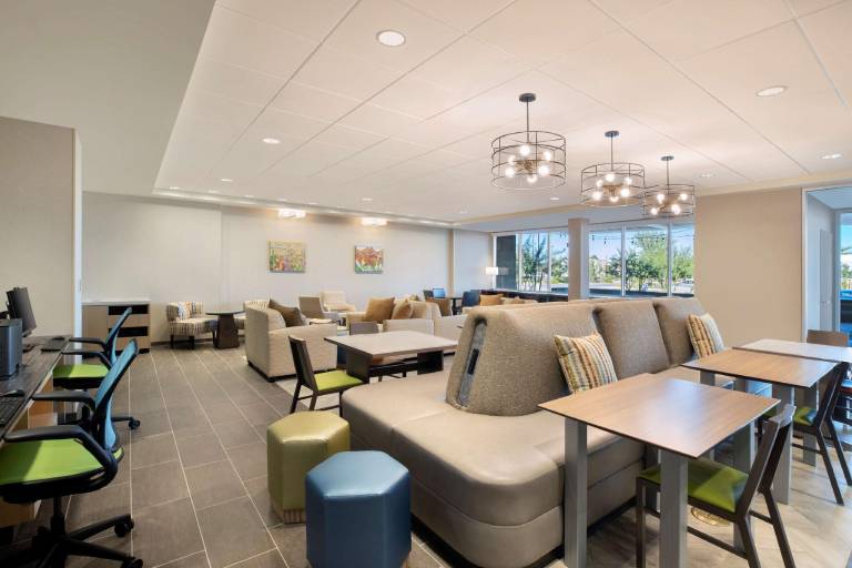 Home2 Suites by Hilton Phoenix Avondale — photo 4