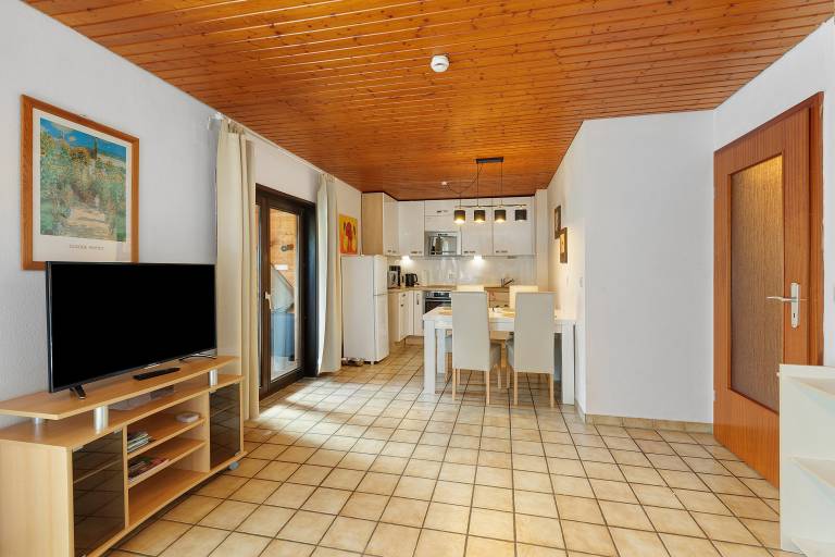 Apartment 'Heve' with Shared Terrace, Private Garden and Wi-Fi — photo 4