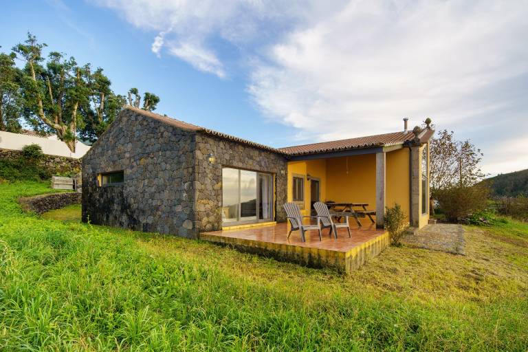 Holiday Home 'Serreta Island Home 1 Premium' with Sea View, Private Terrace and Wi-Fi — photo 2