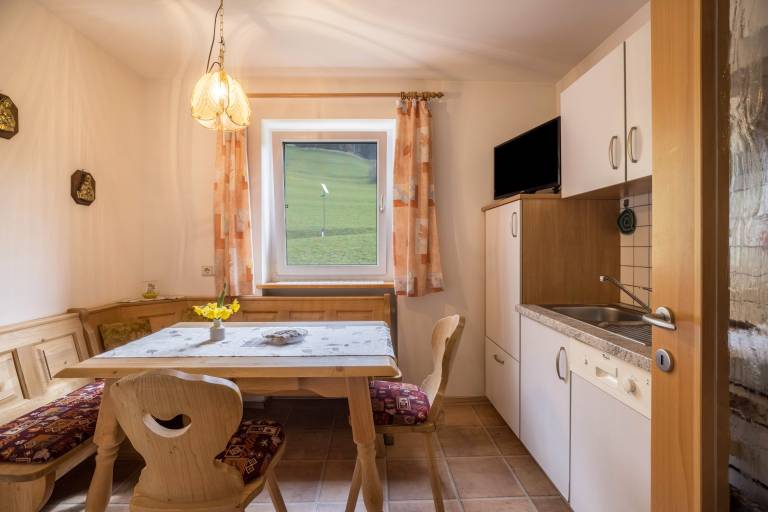Apartment "Kirchblick" near Ski & Hiking Areas with Mountain View, Wi-Fi & Garden — photo 2