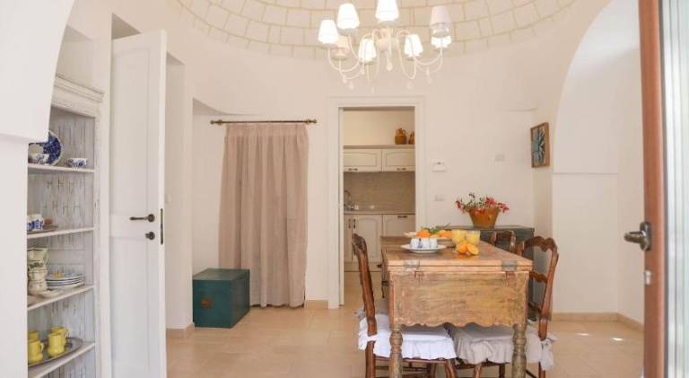 Country Trullo Rosso With Jacuzzi Alberobello — photo 2