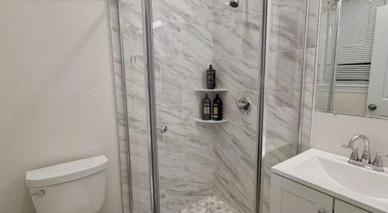 Spacious Revere 4 Bedrooms 2 Bathrooms Apartment Near Boston Airport and Beach — photo 5
